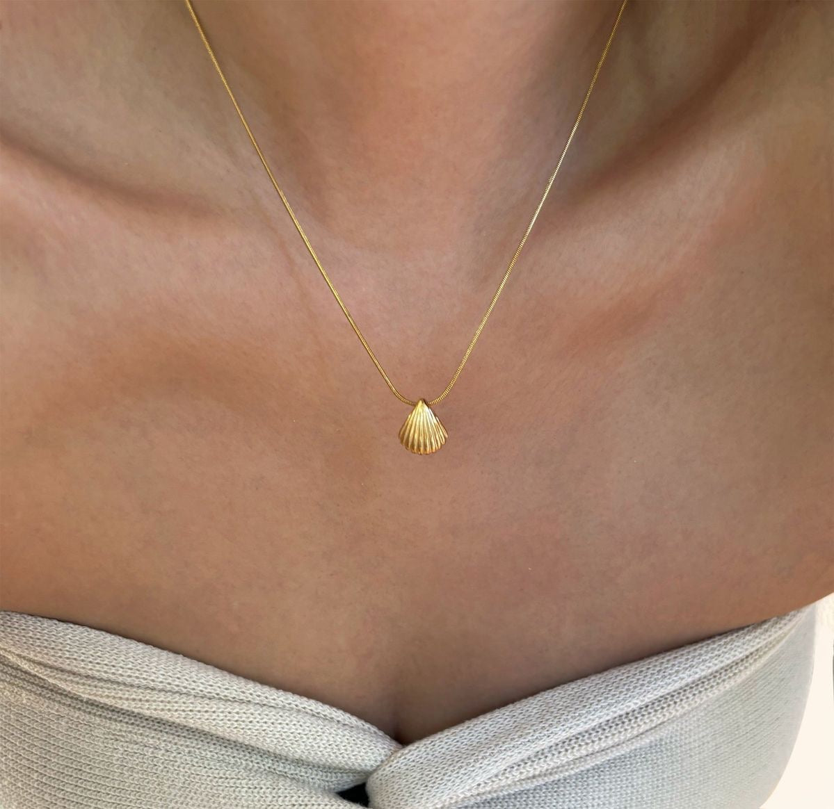 Stainless Steel 18k Gold Shell Necklace