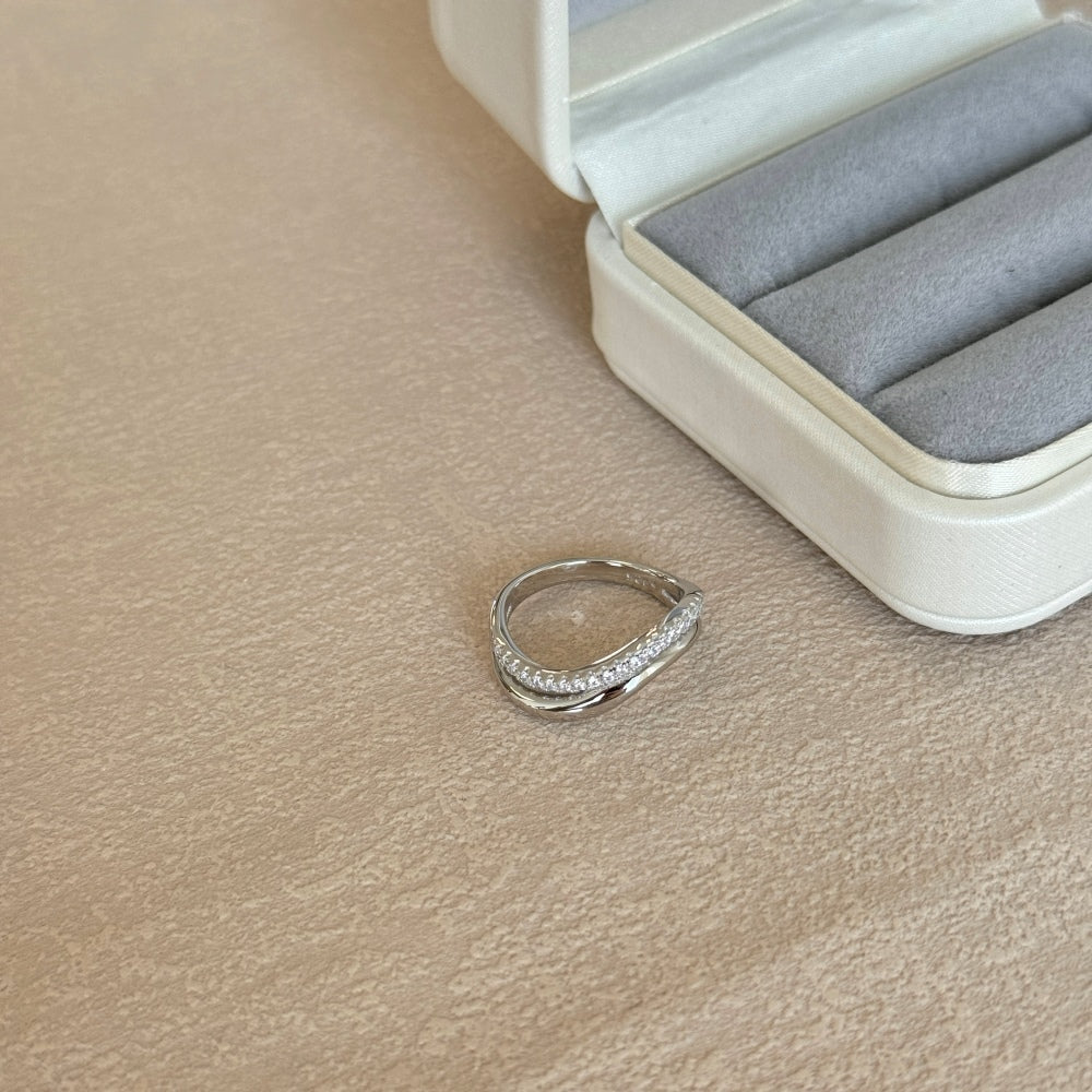 Organically Shaped Stacking Ring
