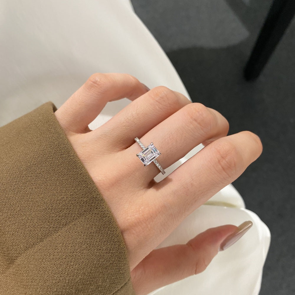 Sparkling Rectangle Ring