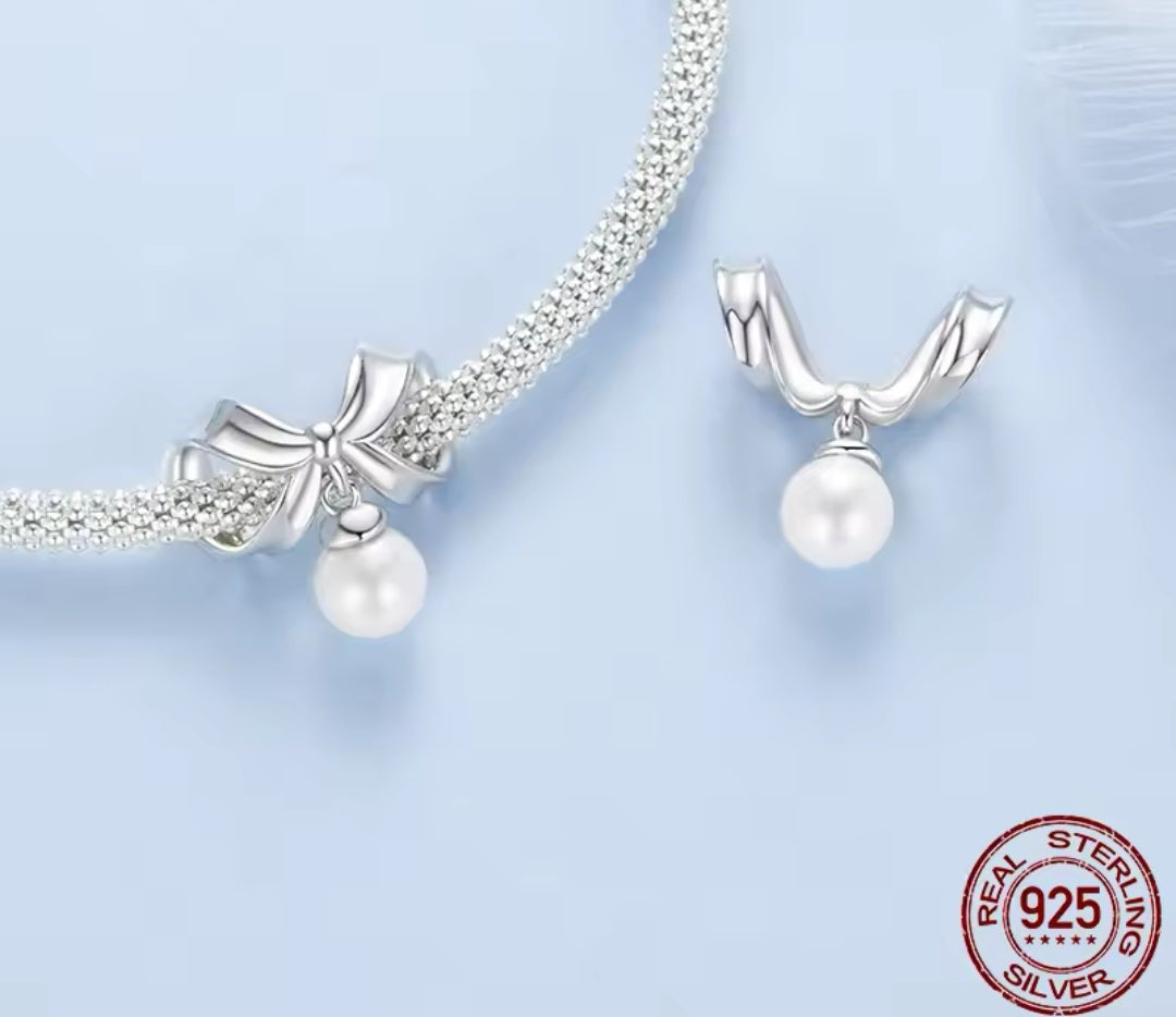 Bow Pearl Charm