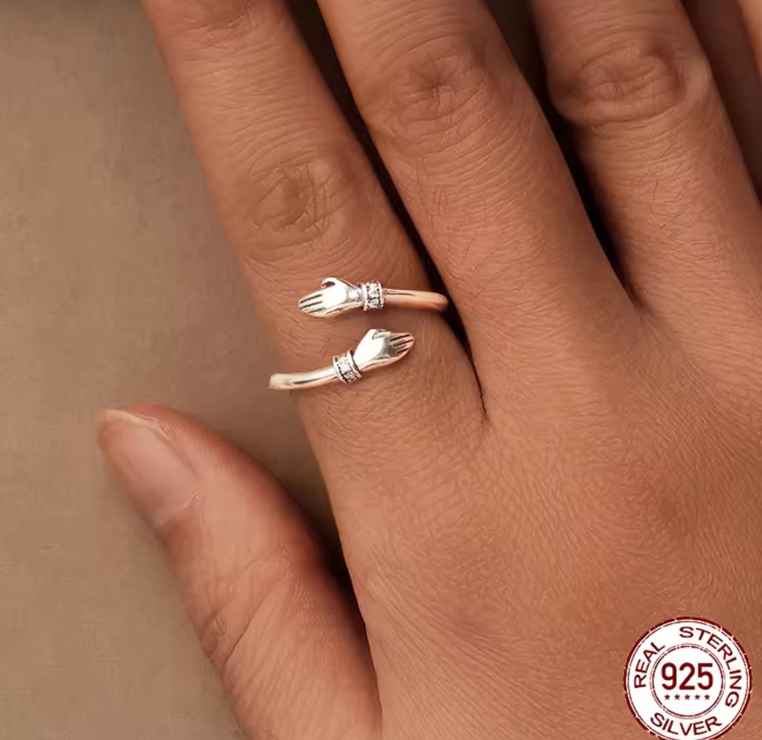 Hug Adjustable Ring
