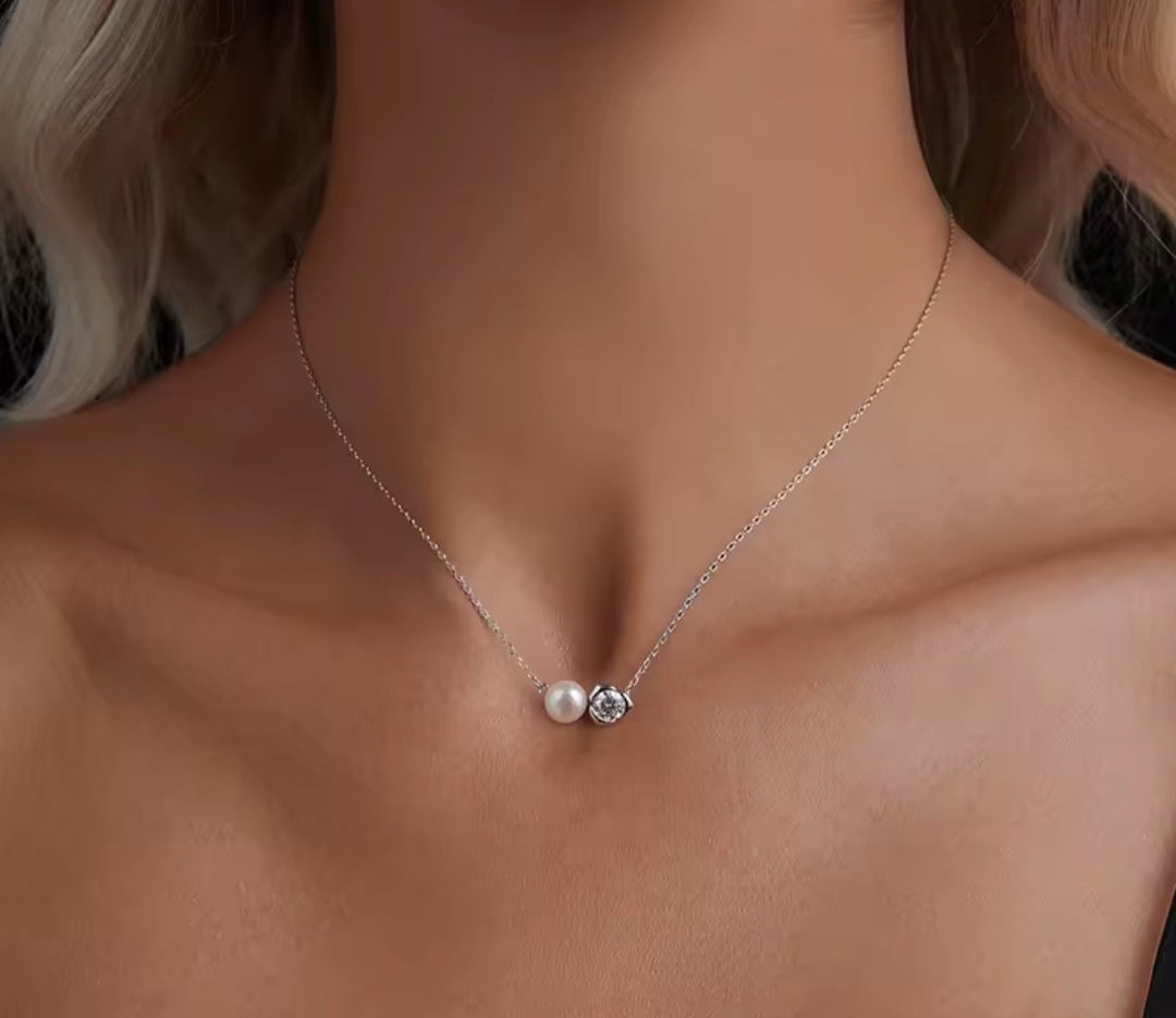 Moisanite and Freshwater pearl necklace