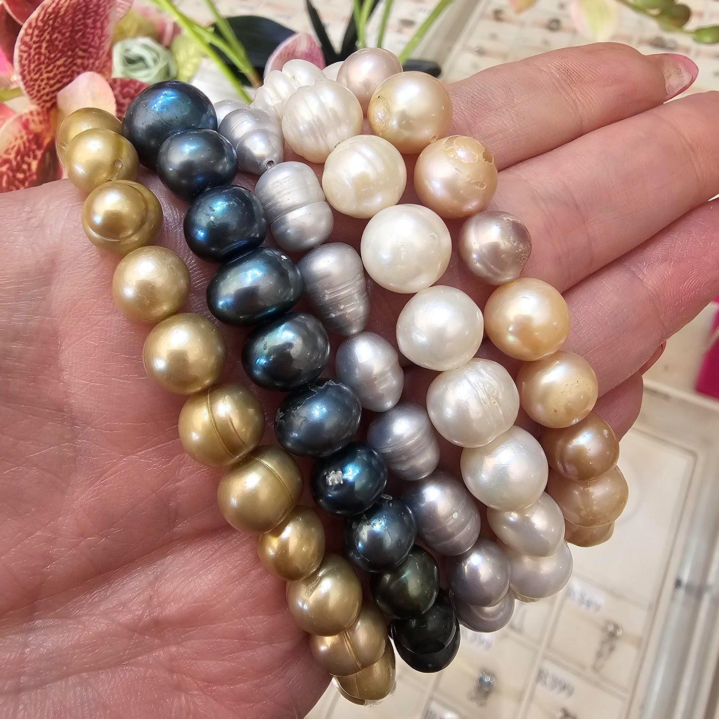 Genuine Freshwater Pearl Stretch Bracelet