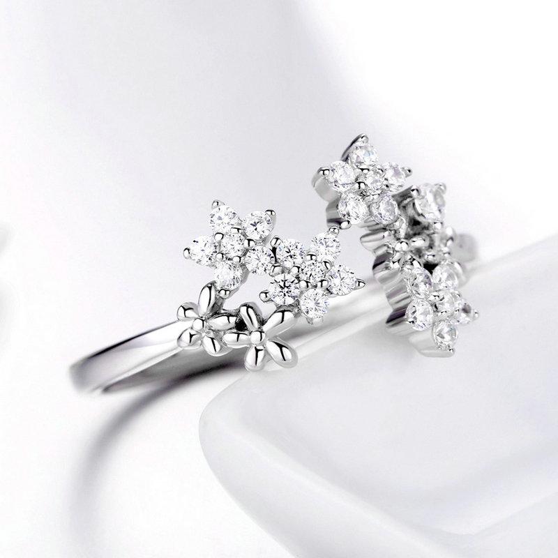 CZ Daisy Adjustable Ring
