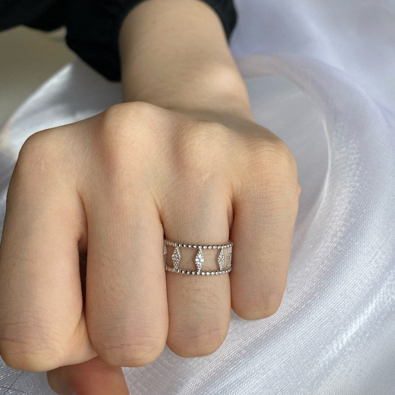 Diamond Motive Ring