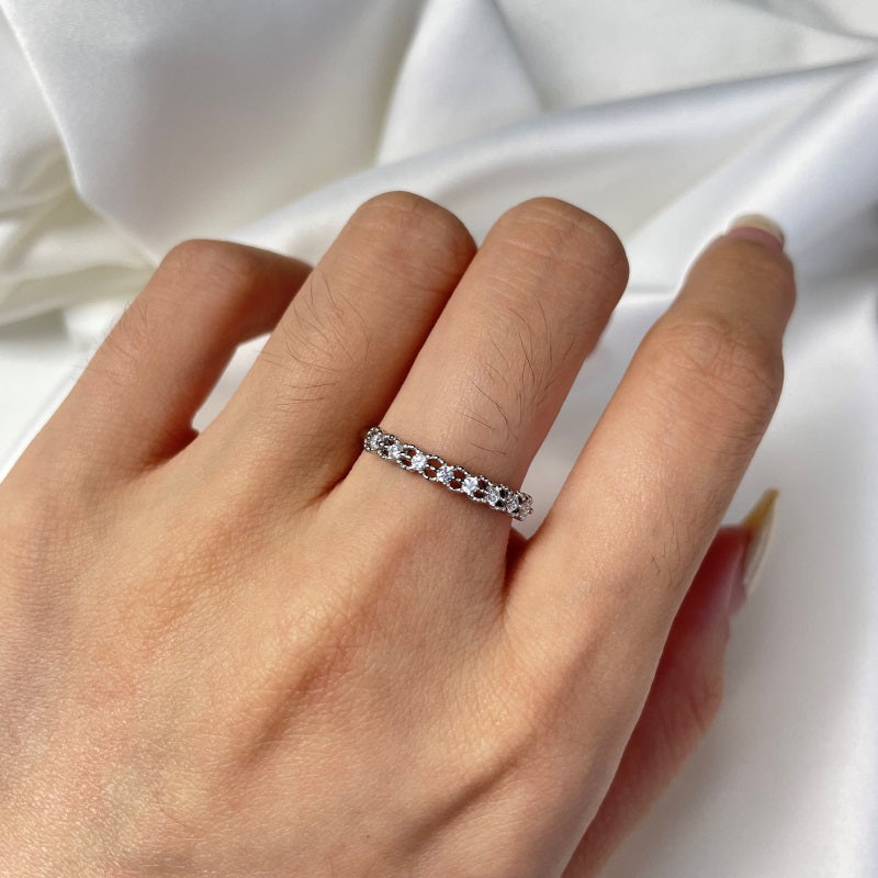 Round CZ Band