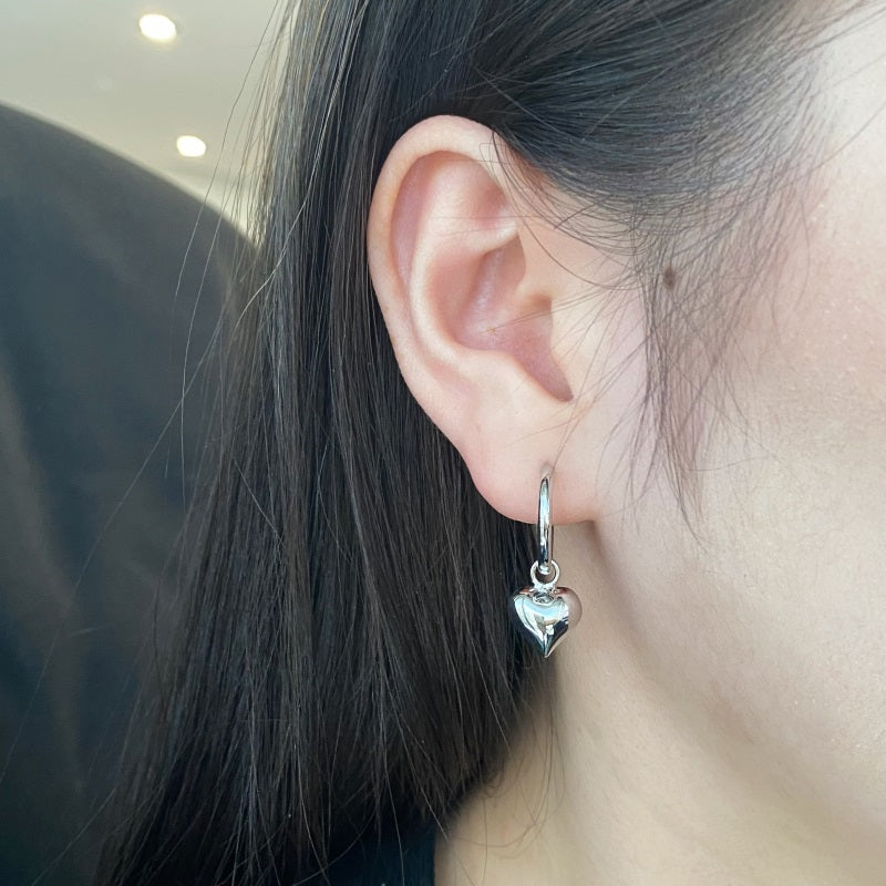 Pretty deals woman earrings