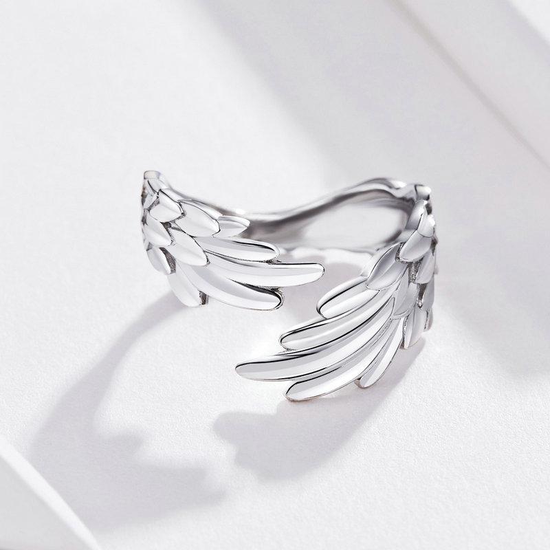 Guardian Angel Wings Adjustable Wrap Ring
