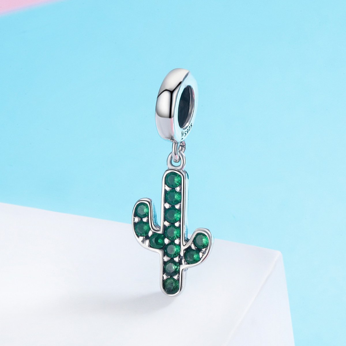 100% 925 Sterling Silver Strong Cactus Glittering Green CZ Pendant Charm fit Women Charm Bracelet DIY Jewelry SCC515
