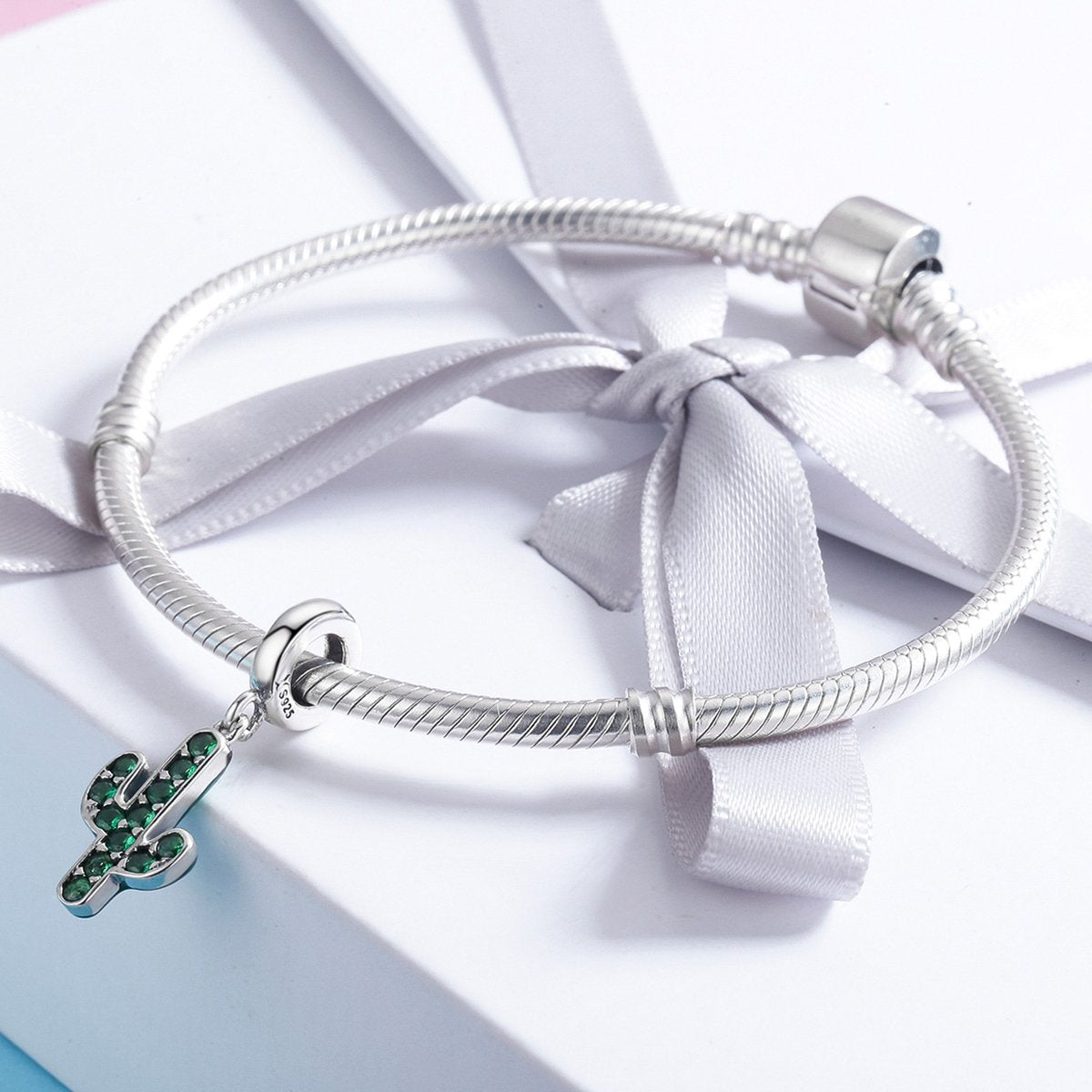 100% 925 Sterling Silver Strong Cactus Glittering Green CZ Pendant Charm fit Women Charm Bracelet DIY Jewelry SCC515