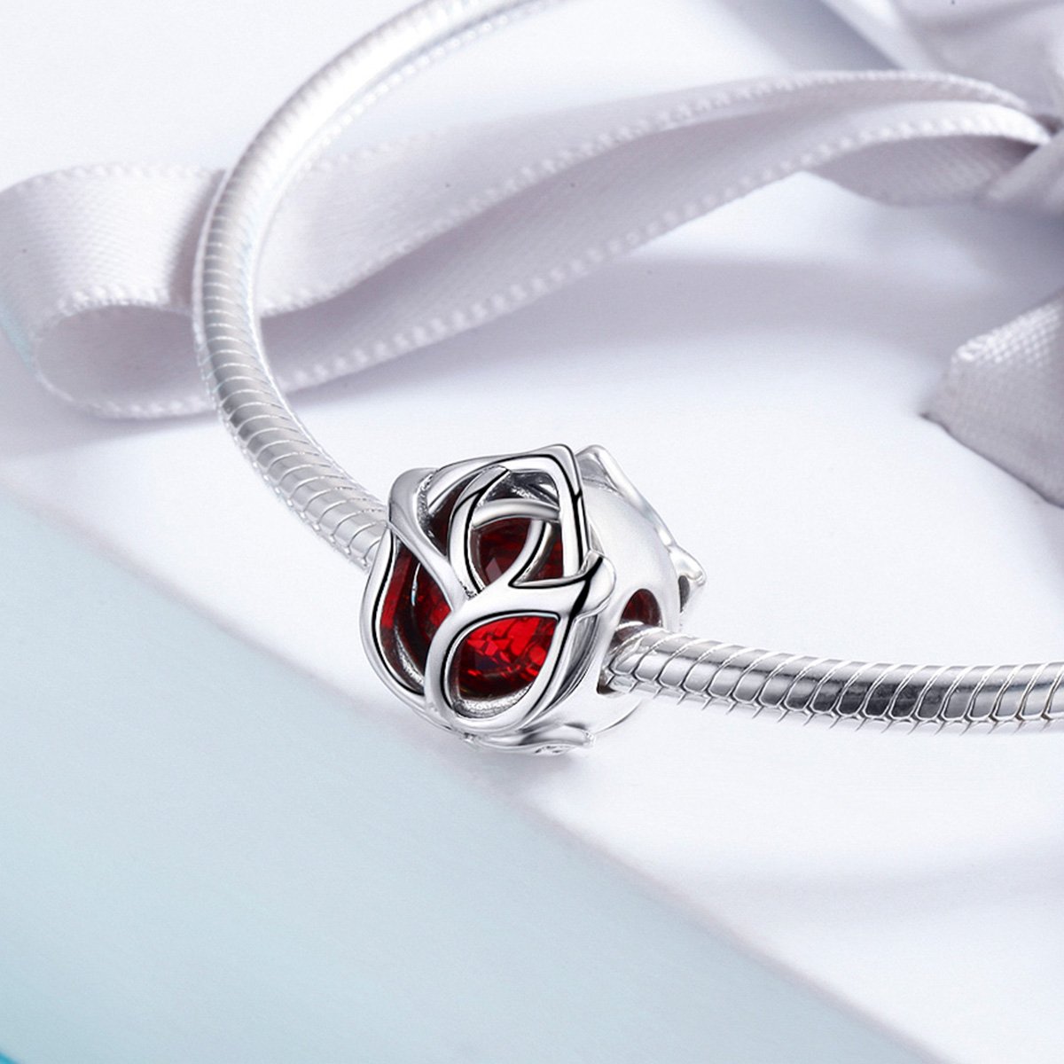 Romantic 100% 925 Sterling Silver Rose Flower Red Crystal Charm Beads fit Women Charm Bracelet DIY Jewelry Making SCC568