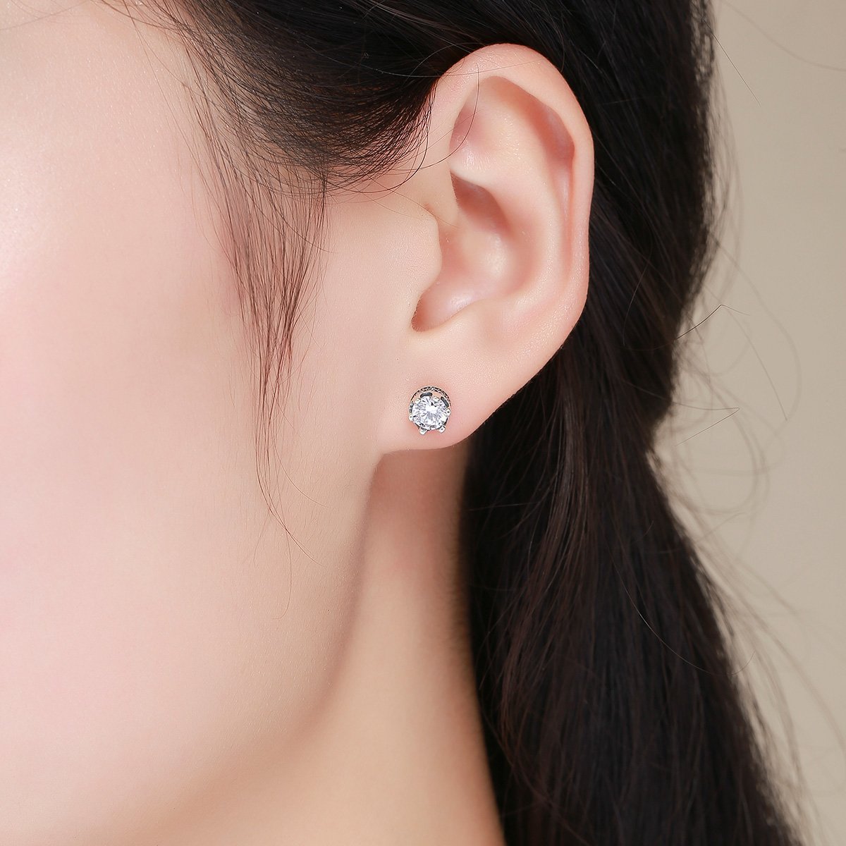 High Quality 100% 925 Sterling Silver Princess Crown Luminous Clear CZ Stud Earrings for Women Fashion Jewelry SCE311