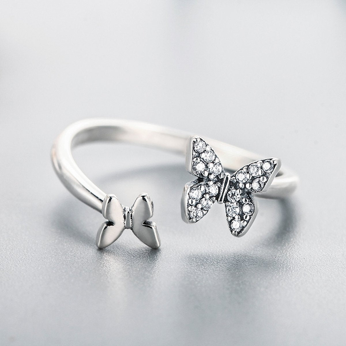 925 Sterling Silver Dazzling Cubic Zircon Butterfly Open Finger Ring for Women Fashion Jewelry Gift SCR087