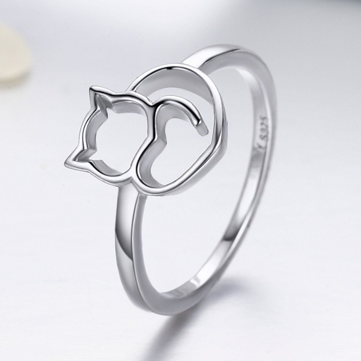 925 Sterling Silver Naughty Little Cat & Heart Finger Ring for Women Sterling Silver Jewelry Gift SCR104