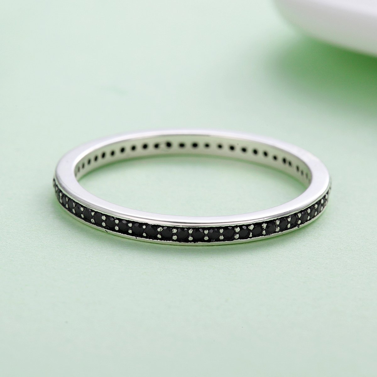 The 2017 Christmas DEALS Authentic 925 Sterling Silver Black Dazzling CZ Stackable Rings for Women Wedding Jewelry SCR114