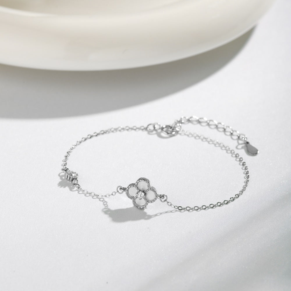Mother of Pearl Clover Bracelet