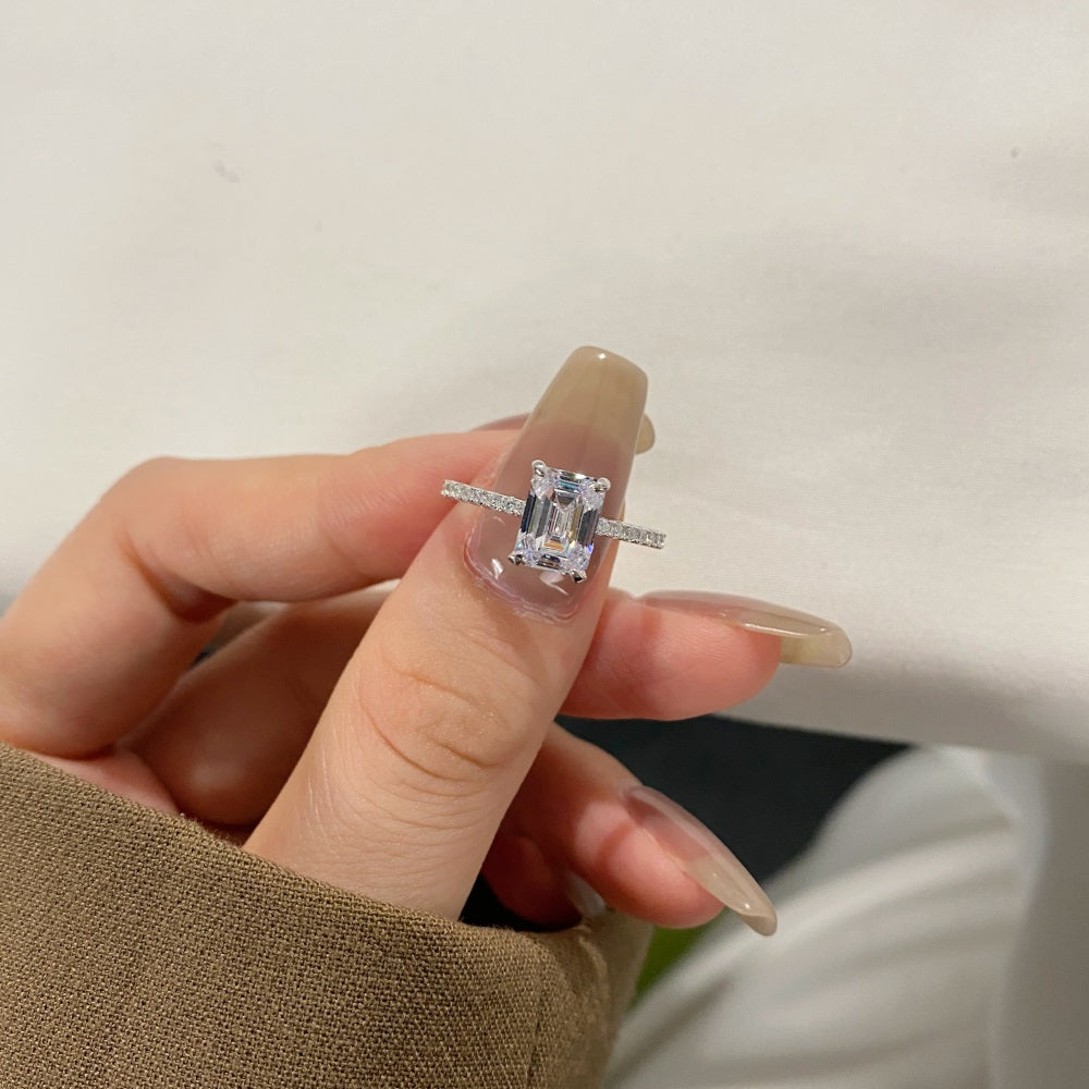 Sparkling Rectangle Ring