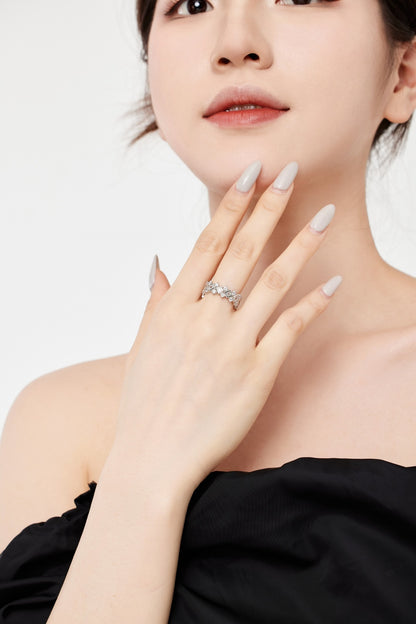 Shimmering Classic Square Anniversary Band