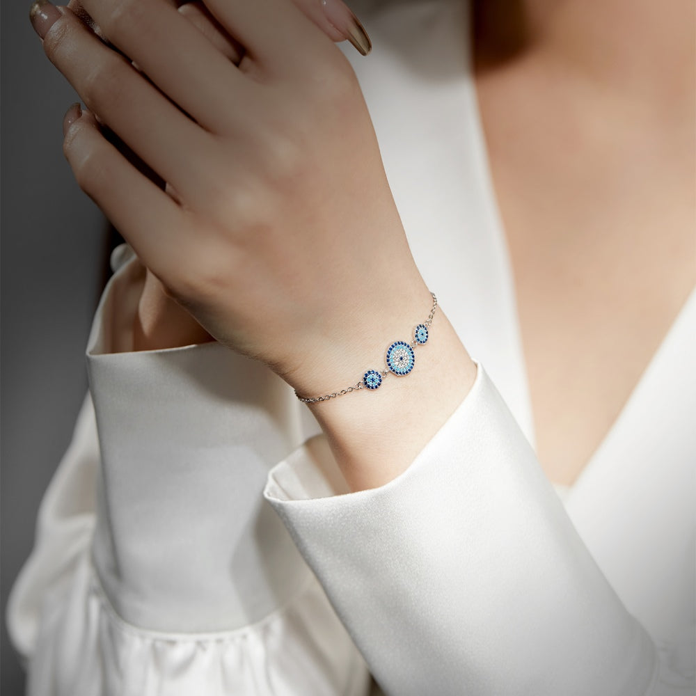 Blue Eyes Bracelet
