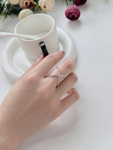 925 Sterling Silver Clear CZ X Cross Over Ring