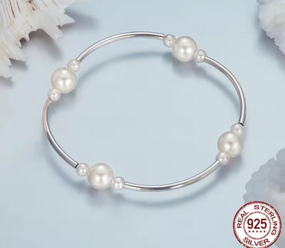 Pearl Stretch Bracelet