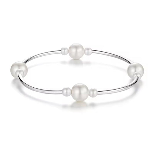 Pearl Stretch Bracelet