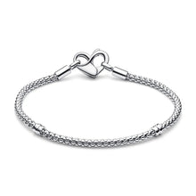 Load image into Gallery viewer, 925 Sterling Silver Heart Clasp Studded Chain Bracelet