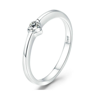 925 Sterling Silver Clear CZ Luminous Heart Ring