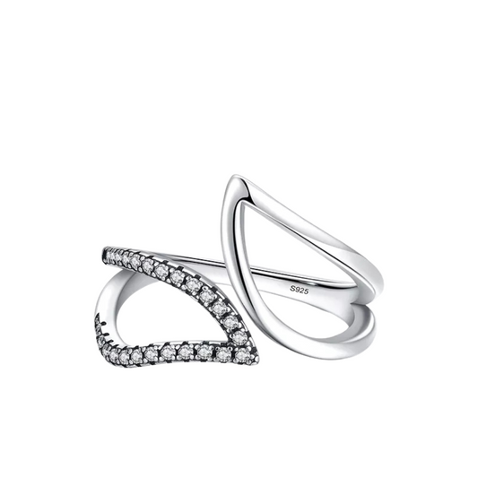 Geometric Clear CZ Ring