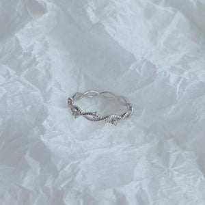 925 Sterling Silver Clear CZ Twist Band