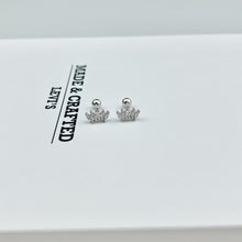 Load image into Gallery viewer, 925 Sterling Silver Clear CZ Marque Earrings