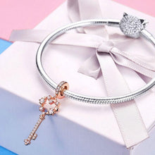 Load image into Gallery viewer, BAMOER LUCKY SHINING KEY ROSE GOLD 925 SILVER PEANDANTS SCC1122