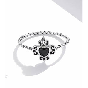 925 Sterling Silver Black Gem Heart Ring