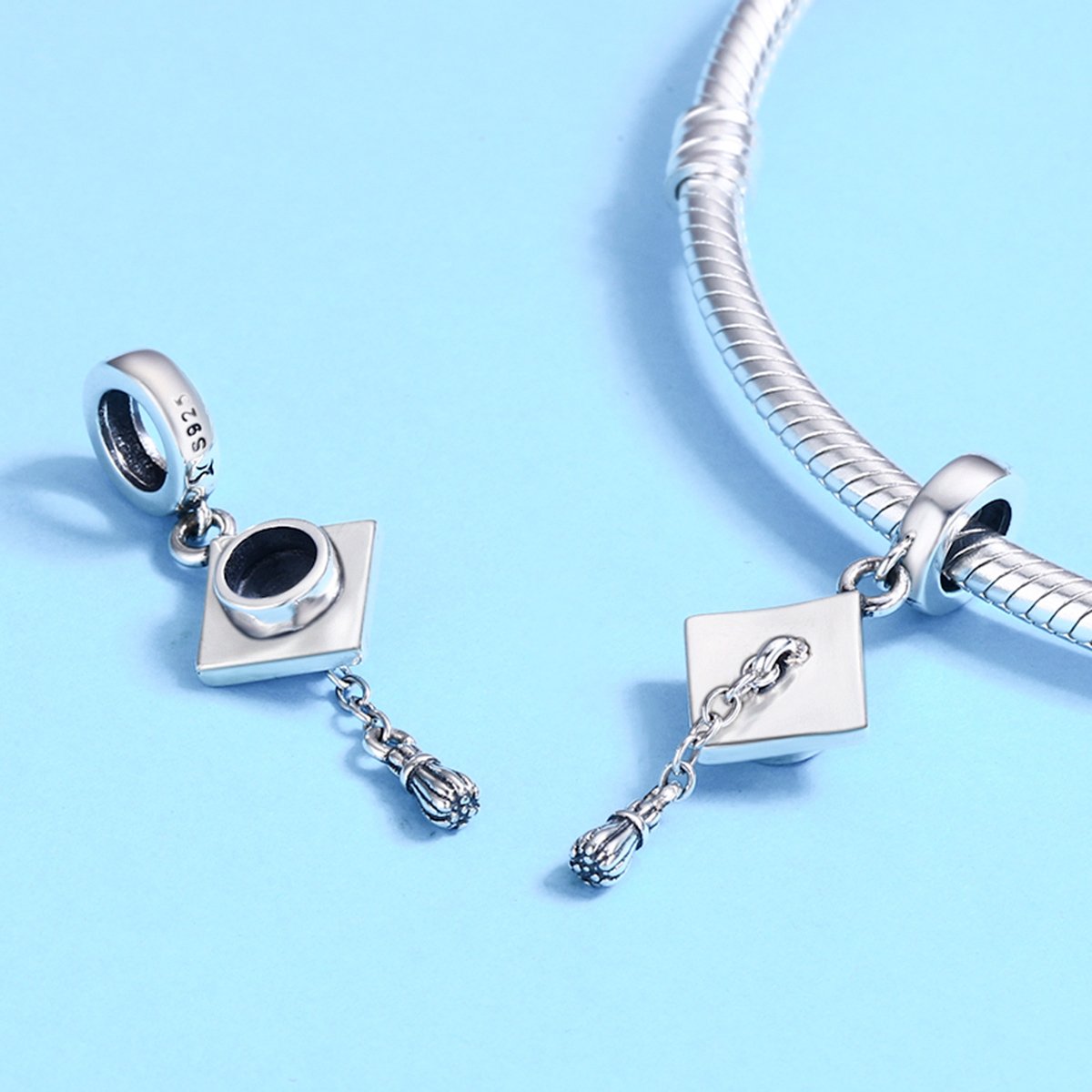 Authentic 925 Sterling Silver Graduate Trencher Cap Long Tassel Pendant Charm fit Women Bracelet DIY Jewelry Gift SCC459