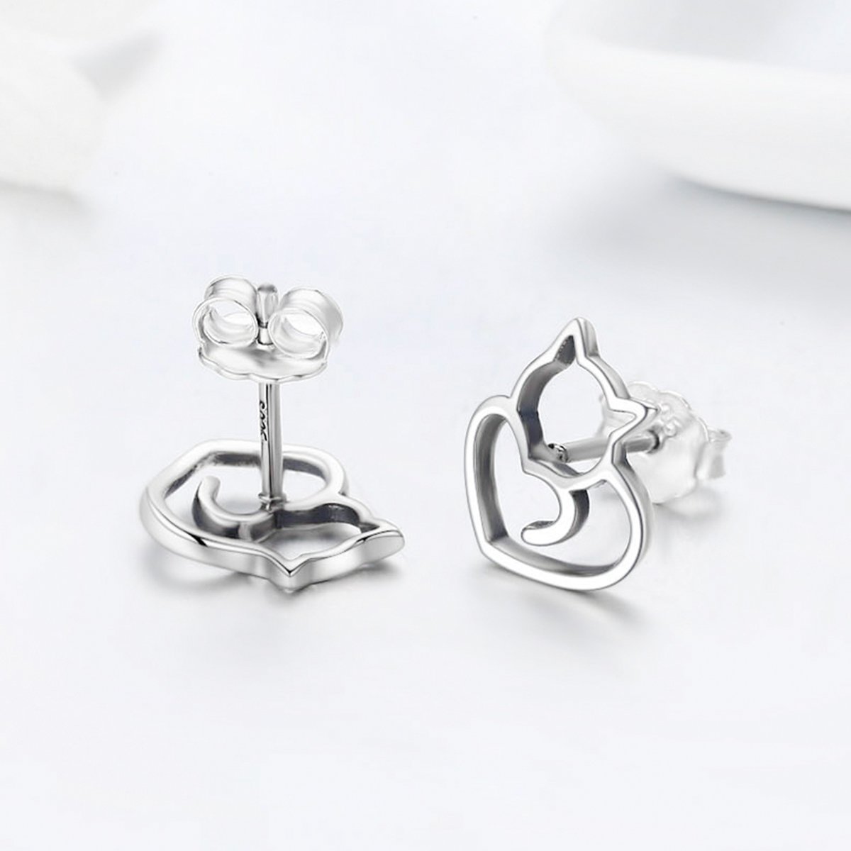 Authentic 925 Sterling Silver Cute Cat Small Stud Earrings for Women Fashion Sterling Silver Jewelry SCE271
