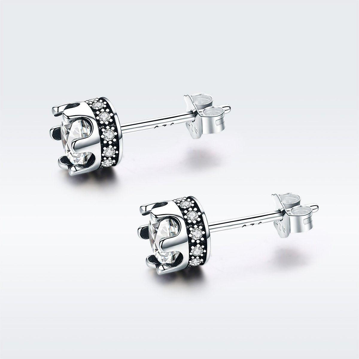 High Quality 100% 925 Sterling Silver Princess Crown Luminous Clear CZ Stud Earrings for Women Fashion Jewelry SCE311